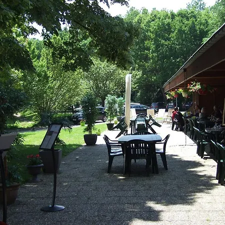 홀리데이파크 Vvf Les Vosges